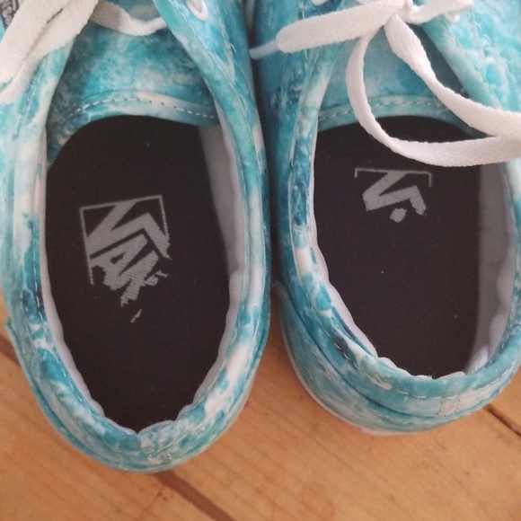Van's Water Print Design Size 7 Shoe - Picture 5 of 7